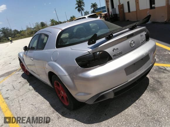 ✅ 2004 Mazda RX-8 • VIN: JM1FE17N840122856 • Lot: 41952937. Listed on IAAI with 126,225 mi. Free auction sales archive from the USA and detailed vehicle history report at DreamBid. Image 3.