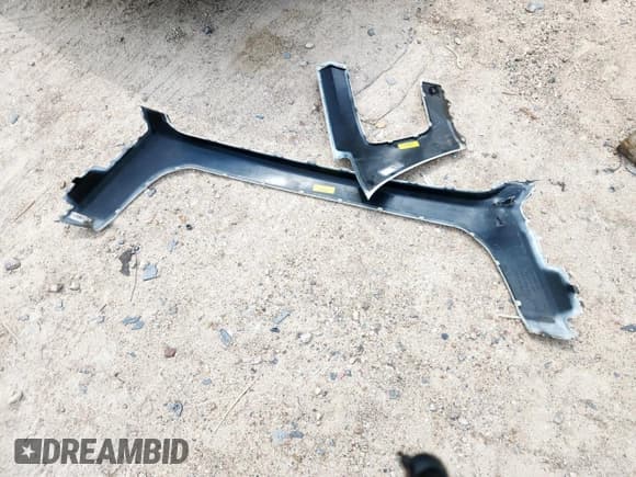 ✅ 2023 Ford Expedition XLT • VIN: 1FMJU1H8XPEA14084 • Lot: 70334995. Listed on Copart with 35,692 mi. Free auction sales archive from the USA and detailed vehicle history report at DreamBid. Image 13.