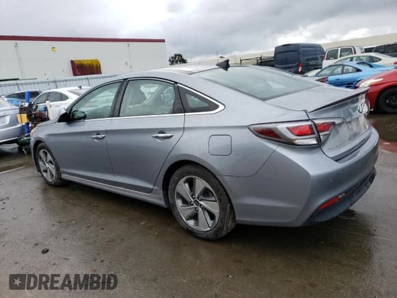 ✅ 2016 Hyundai Sonata Limited • VIN: KMHE34L19GA010504 • Лот: 45740163. Опубликован ранее на Copart с пробегом 121 239 миль. Бесплатный доступ к архиву аукционных продаж из США и подробный отчёт об истории автомобиля на DreamBid. Изображение 2.