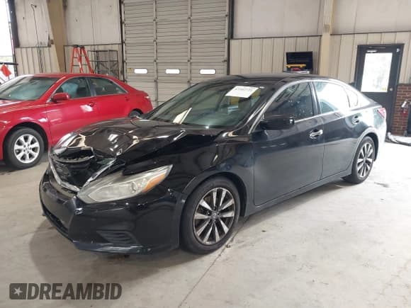 ✅ 2017 Nissan Altima S • VIN: 1N4AL3AP8HC211410 • Lot: 43342721. Listed on IAAI with 172,279 mi. Free auction sales archive from the USA and detailed vehicle history report at DreamBid. Image 2.