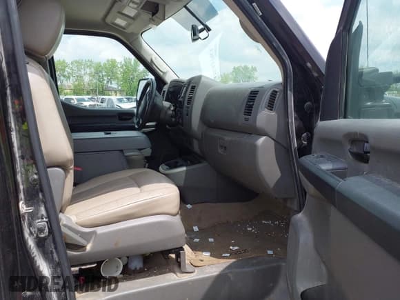 ✅ 2018 Nissan NV 3500 HD SL • VIN: 5BZAF0AA7JN850254 • Lot: 42243763. Listed on IAAI with 153,261 mi. Free auction sales archive from the USA and detailed vehicle history report at DreamBid. Image 5.