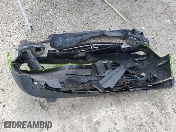 ✅ 2015 Dodge Challenger R/T Plus • VIN: 2C3CDZBT5FH782902 • Lot: 65471134. Wystawiony na Copart z przebiegiem 114 975 mil. Bezpłatny archiwum sprzedaży aukcyjnych z USA i szczegółowy raport historii pojazdu na DreamBid. Zdjęcie 12.