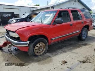 ✅ 2000 Chevrolet Blazer LS • VIN: 1GNDT13W7Y2341417 • Lot: 65804295. Wystawiony na Copart z przebiegiem Nie podano. Bezpłatny archiwum sprzedaży aukcyjnych z USA i szczegółowy raport historii pojazdu na DreamBid. Zdjęcie 1.