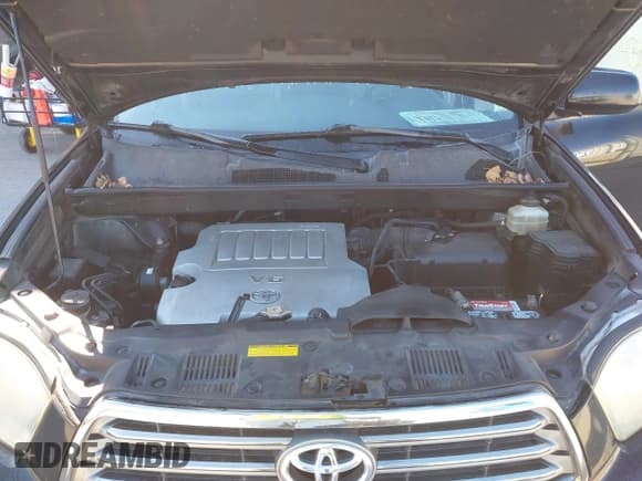 ✅ 2008 Toyota Highlander Sport • VIN: JTEES43A382077663 • Lot: 43535232. Listed on IAAI with 216,372 mi. Free auction sales archive from the USA and detailed vehicle history report at DreamBid. Image 10.