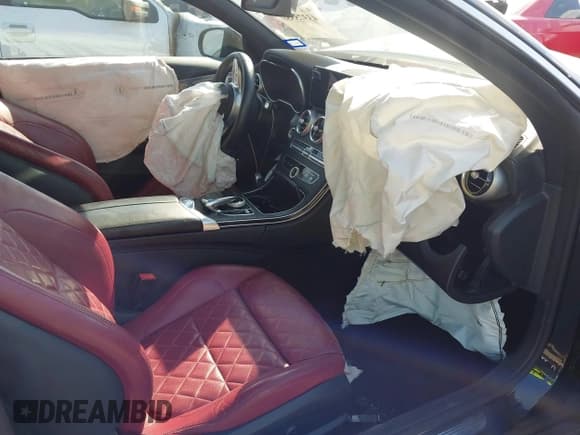 ✅ 2021 Mercedes-Benz C 300 • VIN: W1KWK8DB6MG066344 • Lot: 43375380. Wystawiony na IAAI z przebiegiem 55 034 mil. Bezpłatny archiwum sprzedaży aukcyjnych z USA i szczegółowy raport historii pojazdu na DreamBid. Zdjęcie 5.