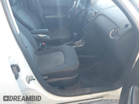 ✅ 2009 Chevrolet HHR 1LT • VIN: 3GCCA05B89S602171 • Lot: 42832702. Listed on IAAI with 368,777 mi. Free auction sales archive from the USA and detailed vehicle history report at DreamBid. Image 5.