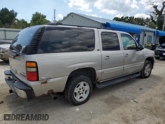 ✅ 2005 Chevrolet Suburban LS • VIN: 3GNFK16Z35G212773 • Lot: 68737765. Listed on Copart with 491,054 mi. Free auction sales archive from the USA and detailed vehicle history report at DreamBid. Image 3.