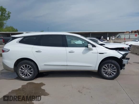 ✅ 2022 Buick Enclave Essence • VIN: 5GAERBKW6NJ113463 • Lot: 42171996. Wystawiony na IAAI z przebiegiem 85 944 mil. Bezpłatny archiwum sprzedaży aukcyjnych z USA i szczegółowy raport historii pojazdu na DreamBid. Zdjęcie 14.