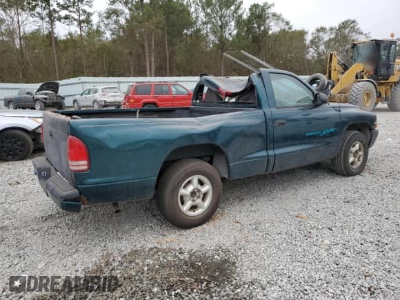 ✅ 1998 Dodge Dakota SLT • VIN: 1B7FL26X9WS729130 • Lot: 78062944. Wystawiony na Copart z przebiegiem 69 224 mil. Bezpłatny archiwum sprzedaży aukcyjnych z USA i szczegółowy raport historii pojazdu na DreamBid. Zdjęcie 3.