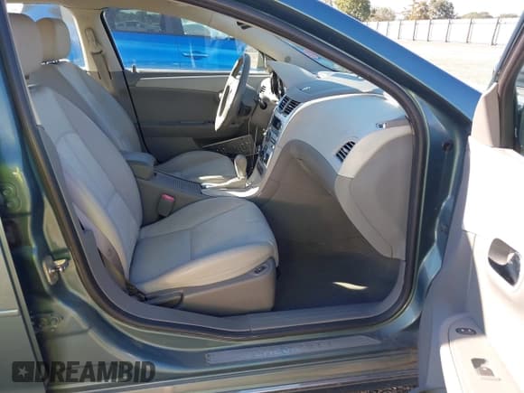 ✅ 2009 Chevrolet Malibu 2LT • VIN: 1G1ZJ57BX9F260336 • Лот: 43608872. Опубликован ранее на IAAI с пробегом 21 452 миль. Бесплатный доступ к архиву аукционных продаж из США и подробный отчёт об истории автомобиля на DreamBid. Изображение 5.