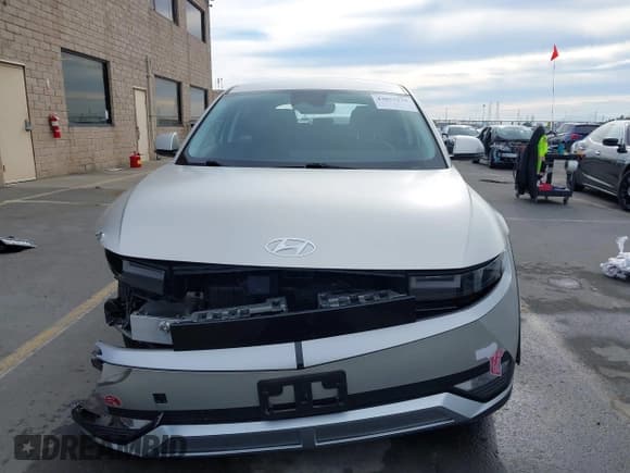 ✅ 2023 Hyundai Ioniq 5 SEL • VIN: KM8KNDAF5PU189991 • Lot: 43653235. Listed on IAAI with 21,544 mi. Free auction sales archive from the USA and detailed vehicle history report at DreamBid. Image 12.