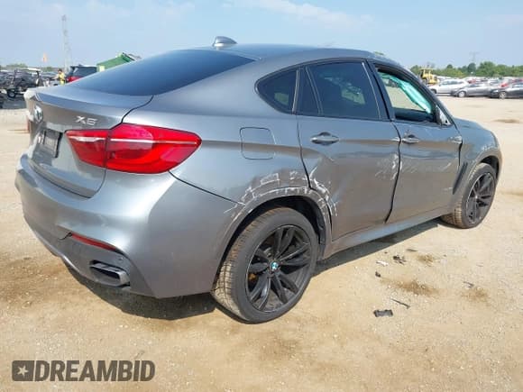 ✅ 2018 BMW X6 xDrive35i • VIN: 5UXKU2C57J0X49118 • Lot: 43007142. Wystawiony na IAAI z przebiegiem 96 450 mil. Bezpłatny archiwum sprzedaży aukcyjnych z USA i szczegółowy raport historii pojazdu na DreamBid. Zdjęcie 4.