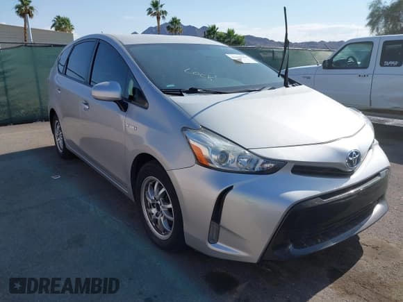✅ 2015 Toyota Prius Two • VIN: JTDZN3EU9FJ020434 • Lot: 42443244. Listed on IAAI with 232,523 mi. Free auction sales archive from the USA and detailed vehicle history report at DreamBid. Image 6.