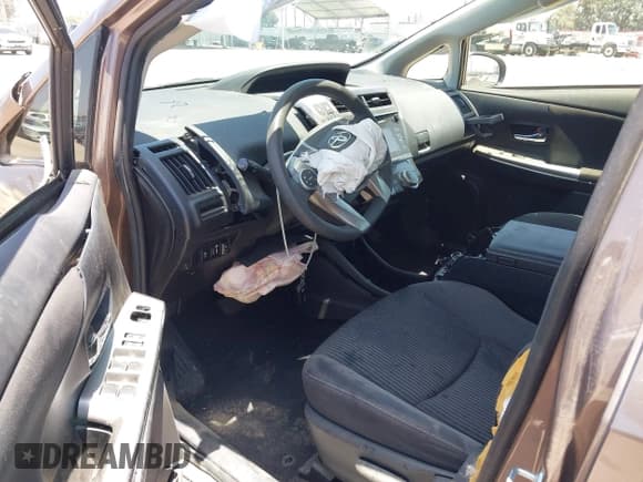 ✅ 2015 Toyota Prius Two • VIN: JTDZN3EU8FJ028072 • Lot: 39747470. Listed on IAAI with 62,979 mi. Free auction sales archive from the USA and detailed vehicle history report at DreamBid. Image 5.