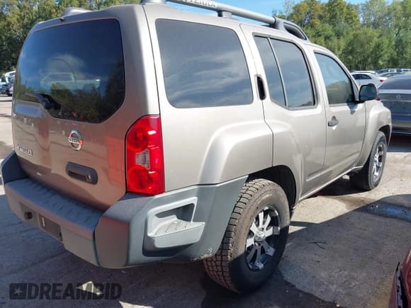 ✅ 2008 Nissan Xterra S • VIN: 5N1AN08U78C536107 • Lot: 43343722. Wystawiony na IAAI z przebiegiem 160 458 mil. Bezpłatny archiwum sprzedaży aukcyjnych z USA i szczegółowy raport historii pojazdu na DreamBid. Zdjęcie 4.