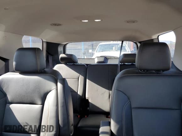 ✅ 2021 Chevrolet Traverse LT • VIN: 1GNERHKW6MJ192415 • Lot: 58658295. Wystawiony na Copart z przebiegiem 74 085 mil. Bezpłatny archiwum sprzedaży aukcyjnych z USA i szczegółowy raport historii pojazdu na DreamBid. Zdjęcie 10.