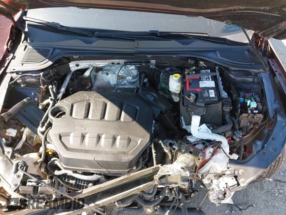 ✅ 2024 Volkswagen Golf GTI S • VIN: WVWGA7CDXRW140750 • Lot: 43240202. Wystawiony na IAAI z przebiegiem 24 955 mil. Bezpłatny archiwum sprzedaży aukcyjnych z USA i szczegółowy raport historii pojazdu na DreamBid. Zdjęcie 10.