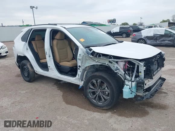 ✅ 2024 Toyota RAV4 Hybrid XLE Premium • VIN: 4T3B6RFV4RU168893 • Lot: 43762178. Listed on IAAI with 15,154 mi. Free auction sales archive from the USA and detailed vehicle history report at DreamBid. Image 1.