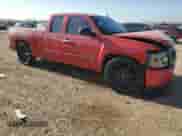 2008 Chevrolet Silverado 1500 1LT z VIN 1GCEK19008E196691, wystawiony jako Copart lot #83996995 z przebiegiem Nie podano mil oraz Szkoda całkowita • Salvage title. Historia ofert i sprzedaży dostępna na DreamBid. Obrazek 4.