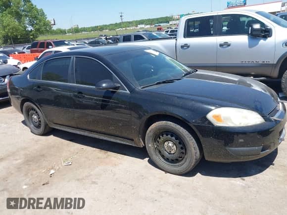 2013 Chevrolet Impala Police with VIN 2G1WD5E39D1245767, listed as a IAAI auction lot 42245035 with 136,000 mi miles and . Bid and sale history available at DreamBid. Image 12.