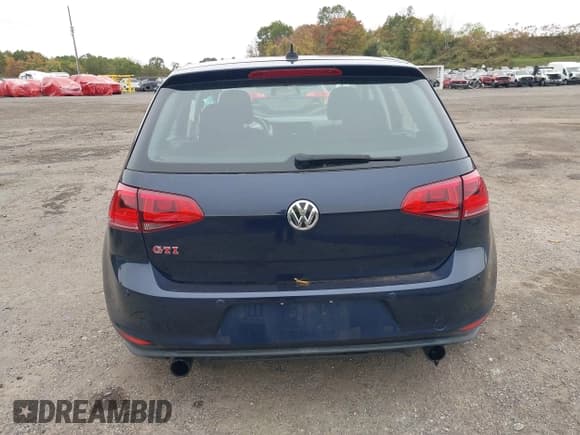 ✅ 2017 Volkswagen Golf S • VIN: 3VW217AU4HM060899 • Лот: 43440304. Опубликован ранее на IAAI с пробегом 104 812 миль. Бесплатный доступ к архиву аукционных продаж из США и подробный отчёт об истории автомобиля на DreamBid. Изображение 16.