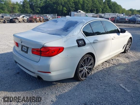 ✅ 2019 BMW 5 Series 530i xDrive • VIN: WBAJA7C58KWW18603 • Lot: 42947656. Listed on IAAI with 129,592 mi. Free auction sales archive from the USA and detailed vehicle history report at DreamBid. Image 4.