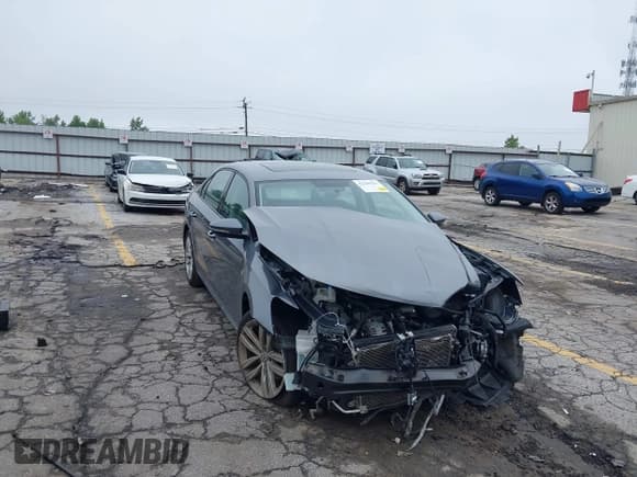 ✅ 2019 Volkswagen Passat Wolfsburg Edition • VIN: 1VWLA7A34KC005583 • Lot: 42344250. Listed on IAAI with 75,237 mi. Free auction sales archive from the USA and detailed vehicle history report at DreamBid. Image 1.