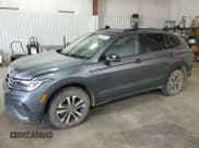 ✅ 2022 Volkswagen Tiguan S • VIN: 3VV0B7AX2NM082513 • Lot: 47457475. Wystawiony na Copart z przebiegiem 60 289 mil. Bezpłatny archiwum sprzedaży aukcyjnych z USA i szczegółowy raport historii pojazdu na DreamBid. Zdjęcie 1.