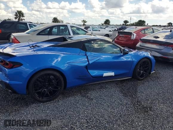 2024 Chevrolet Corvette 3LZ с VIN 1G1YF3D30R5603269, выставлен на аукционе Copart как лот 73935364 с пробегом Не указан миль и На запчасти • Non repairable. История ставок и продаж доступна на DreamBid. Изображение 3.