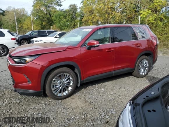 ✅ 2025 Toyota Highlander XLE • VIN: 5TDAAAB52SS081132 • Lot: 84805175. Wystawiony na Copart z przebiegiem 7 140 mil. Bezpłatny archiwum sprzedaży aukcyjnych z USA i szczegółowy raport historii pojazdu na DreamBid. Zdjęcie 1.