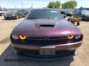 ✅ 2021 Dodge Challenger R/T • VIN: 2C3CDZBT2MH513057 • Lot: 58226814. Wystawiony na Copart z przebiegiem 28 516 mil. Bezpłatny archiwum sprzedaży aukcyjnych z USA i szczegółowy raport historii pojazdu na DreamBid. Zdjęcie 5.