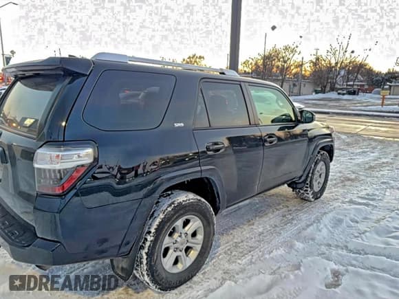 ✅ 2017 Toyota 4Runner SR5 Premium • VIN: JTEBU5JR3H5460061 • Lot: 94825145. Wystawiony na Copart z przebiegiem 164 406 mil. Bezpłatny archiwum sprzedaży aukcyjnych z USA i szczegółowy raport historii pojazdu na DreamBid. Zdjęcie 13.