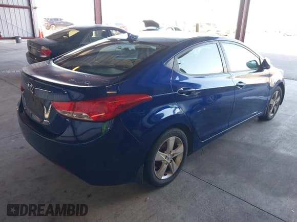 ✅ 2013 Hyundai Elantra GLS • VIN: KMHDH4AE6DU487775 • Lot: 43604379. Wystawiony na IAAI z przebiegiem 132 520 mil. Bezpłatny archiwum sprzedaży aukcyjnych z USA i szczegółowy raport historii pojazdu na DreamBid. Zdjęcie 4.