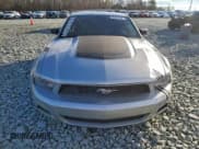 ✅ 2010 Ford Mustang V6 • VIN: 1ZVBP8AN5A5107124 • Лот: 96727745. Опубликован ранее на Copart с пробегом 208 346 миль. Бесплатный доступ к архиву аукционных продаж из США и подробный отчёт об истории автомобиля на DreamBid. Изображение 5.