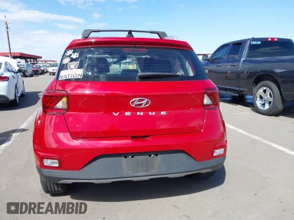 ✅ 2022 Hyundai Venue Limited • VIN: KMHRC8A37NU177565 • Lot: 41735253. Listed on IAAI with Not provided. Free auction sales archive from the USA and detailed vehicle history report at DreamBid. Image 17.