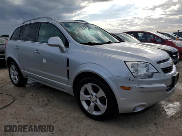 ✅ 2014 Chevrolet Captiva Sport LTZ • VIN: 3GNAL4EK6ES642453 • Lot: 74250894. Wystawiony na Copart z przebiegiem Nie podano. Bezpłatny archiwum sprzedaży aukcyjnych z USA i szczegółowy raport historii pojazdu na DreamBid. Zdjęcie 4.