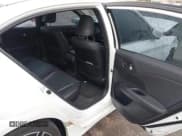 ✅ 2017 Honda Accord Sport SE • VIN: 1HGCR2F1XHA286879 • Lot: 42271477. Wystawiony na IAAI z przebiegiem 57 102 mil. Bezpłatny archiwum sprzedaży aukcyjnych z USA i szczegółowy raport historii pojazdu na DreamBid. Zdjęcie 8.