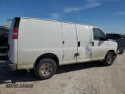 ✅ 2021 GMC Savana Cargo • VIN: 1GTW7AFP2M1305029 • Лот: 48818395. Опубликован ранее на Copart с пробегом 113 593 миль. Бесплатный доступ к архиву аукционных продаж из США и подробный отчёт об истории автомобиля на DreamBid. Изображение 3.