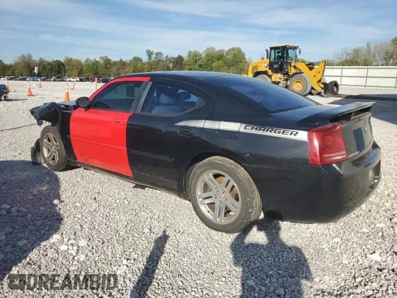 ✅ 2006 Dodge Charger R/T • VIN: 2B3KA53H96H173848 • Lot: 82198755. Wystawiony na Copart z przebiegiem 147 142 mil mil. Skorzystaj z bezpłatnego archiwum sprzedaży aukcyjnych z USA i zobacz szczegółowy raport historii pojazdu na DreamBid. Zdjęcie 2.