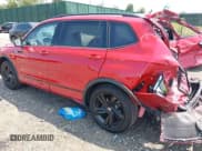 ✅ 2024 Volkswagen Tiguan SE R-Line Black • VIN: 3VV8B7AX7RM121329 • Lot: 42854151. Wystawiony na IAAI z przebiegiem 16 960 mil. Bezpłatny archiwum sprzedaży aukcyjnych z USA i szczegółowy raport historii pojazdu na DreamBid. Zdjęcie 3.