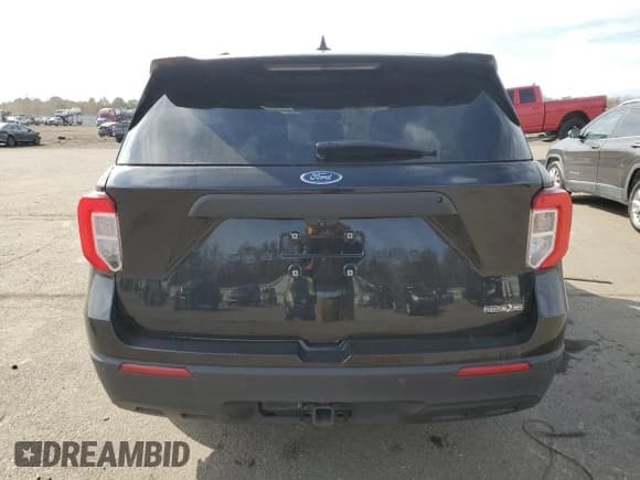 ✅ 2021 Ford Police Interceptor Utility • VIN: 1FM5K8ABXMGA33790 • Lot: 47012965. Wystawiony na Copart z przebiegiem 52 296 mil. Bezpłatny archiwum sprzedaży aukcyjnych z USA i szczegółowy raport historii pojazdu na DreamBid. Zdjęcie 6.