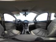 ✅ 2016 Ford C-Max SEL • VIN: 1FADP5CUXGL102011 • Lot: 41935337. Wystawiony na IAAI z przebiegiem 95 279 mil. Bezpłatny archiwum sprzedaży aukcyjnych z USA i szczegółowy raport historii pojazdu na DreamBid. Zdjęcie 18.