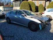 ✅ 2017 Honda Civic LX • VIN: 2HGFC2F50HH537704 • Lot: 92633415. Wystawiony na Copart z przebiegiem 128 801 mil. Bezpłatny archiwum sprzedaży aukcyjnych z USA i szczegółowy raport historii pojazdu na DreamBid. Zdjęcie 4.