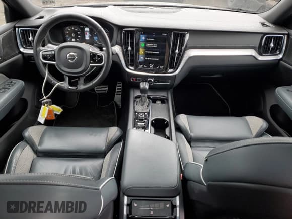 ✅ 2021 Volvo S60 R-Design • VIN: 7JR102TM2MG111923 • Lot: 92272045. Listed on Copart with 38,393 mi. Free auction sales archive from the USA and detailed vehicle history report at DreamBid. Image 8.