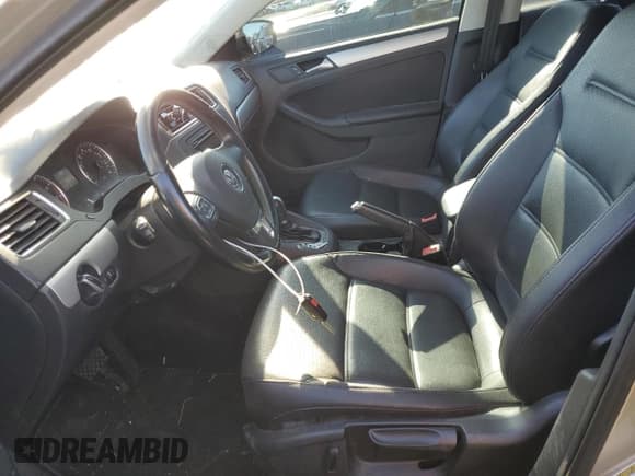 ✅ 2013 Volkswagen Jetta SE • VIN: 3VWDX7AJ8DM222170 • Лот: 80783284. Опубликован ранее на Copart с пробегом 120 917 миль. Бесплатный доступ к архиву аукционных продаж из США и подробный отчёт об истории автомобиля на DreamBid. Изображение 7.