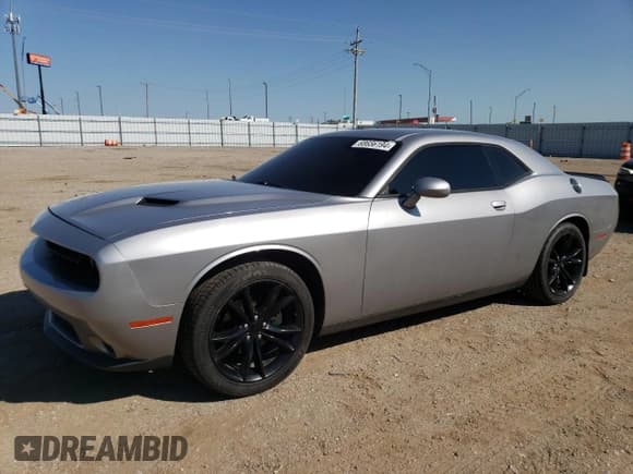 ✅ 2016 Dodge Challenger SXT Plus • VIN: 2C3CDZAG9GH249988 • Lot: 68656194. Wystawiony na Copart z przebiegiem 57 514 mil. Bezpłatny archiwum sprzedaży aukcyjnych z USA i szczegółowy raport historii pojazdu na DreamBid. Zdjęcie 1.