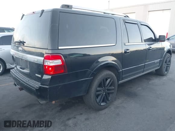 ✅ 2015 Ford Expedition Max Platinum • VIN: 1FMJK1MT7FEF02262 • Lot: 42952763. Listed on IAAI with 182,942 mi. Free auction sales archive from the USA and detailed vehicle history report at DreamBid. Image 4.