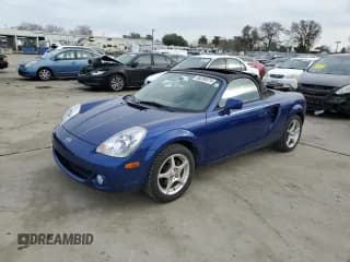 ✅ 2003 Toyota MR2 • VIN: JTDFR320530065705 • Лот: 86298474. Опубликован ранее на Copart с пробегом 103 268 миль. Бесплатный доступ к архиву аукционных продаж из США и подробный отчёт об истории автомобиля на DreamBid. Изображение 1.