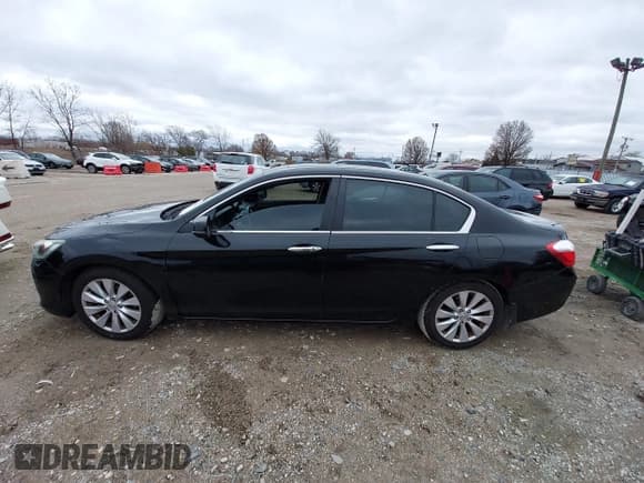 ✅ 2013 Honda Accord EX-L • VIN: 1HGCR2F84DA234185 • Lot: 43796036. Wystawiony na IAAI z przebiegiem 219 330 mil. Bezpłatny archiwum sprzedaży aukcyjnych z USA i szczegółowy raport historii pojazdu na DreamBid. Zdjęcie 14.