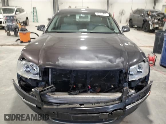 ✅ 2004 Audi A8 • VIN: WAUML44EX4N015763 • Lot: 91181445. Listed on Copart with 102,817 mi. Free auction sales archive from the USA and detailed vehicle history report at DreamBid. Image 5.